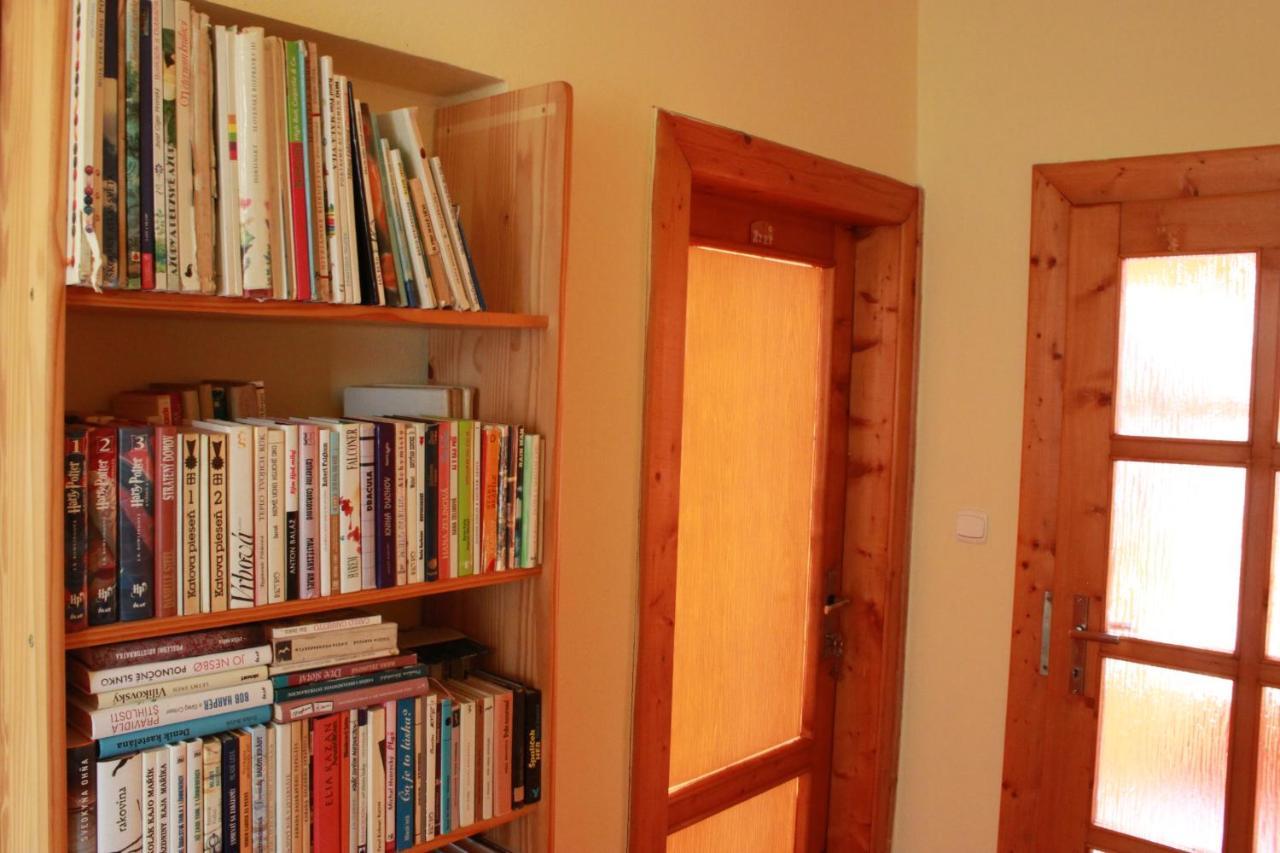 Ferienwohnung Zlty Dom Vrbov Exterior foto